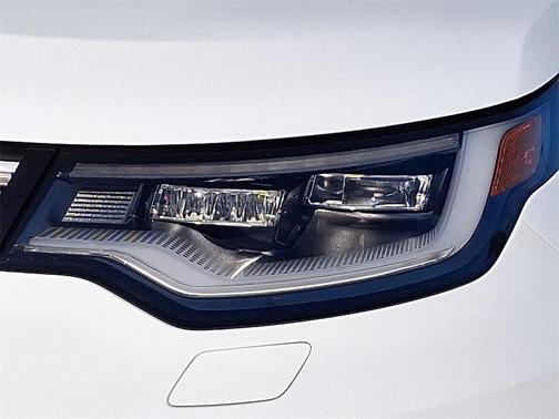 2025 Land Rover Discovery P300 S