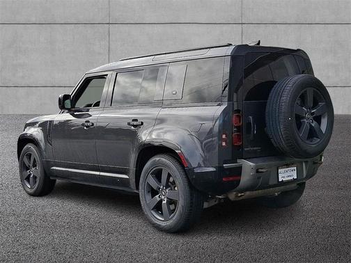 2022 Land Rover Defender 110 X-Dynamic SE
