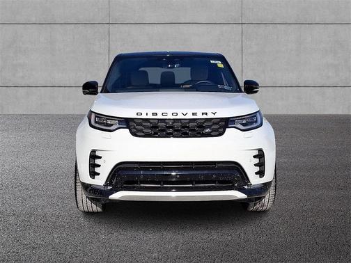 2025 Land Rover Discovery P300 Dynamic SE