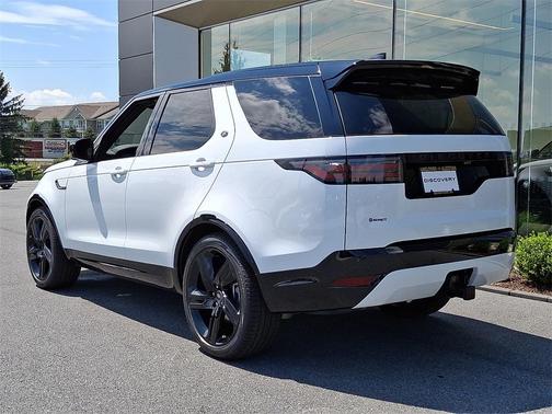2025 Land Rover Discovery P300 Dynamic SE