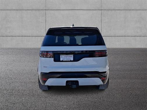 2025 Land Rover Discovery P300 Dynamic SE