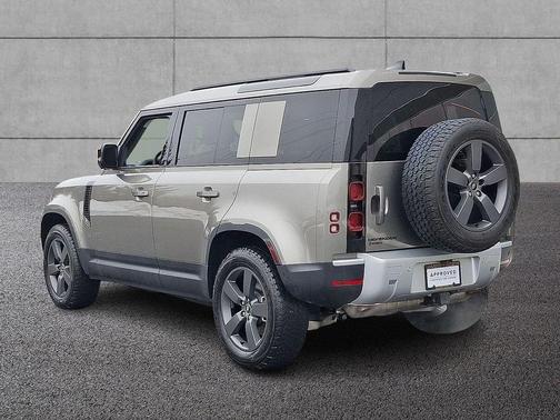 2025 Land Rover Defender P400 S