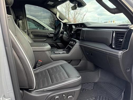 2025 GMC Sierra 2500 AT4X