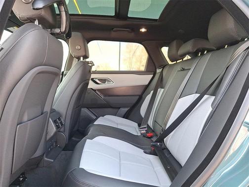 2026 Land Rover Range Rover Velar P250 Dynamic SE