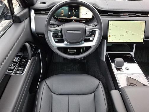 2025 Land Rover Range Rover P530 SE 7 Seat