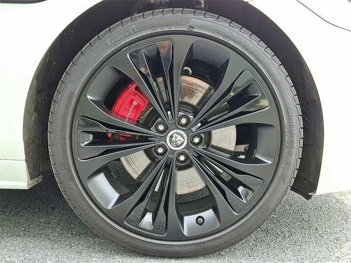 2024 Jaguar XF R-Dynamic SE