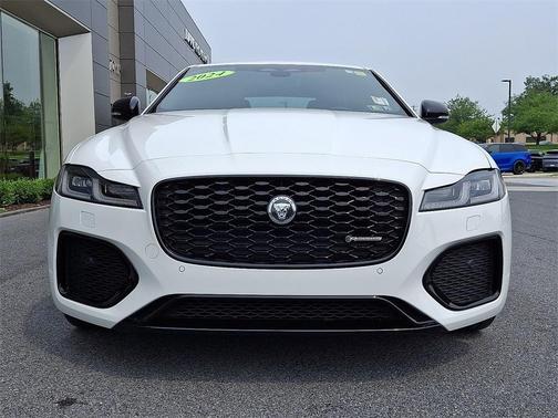2024 Jaguar XF R-Dynamic SE