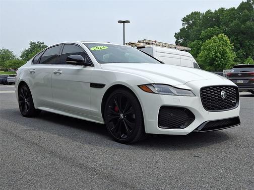 2024 Jaguar XF R-Dynamic SE