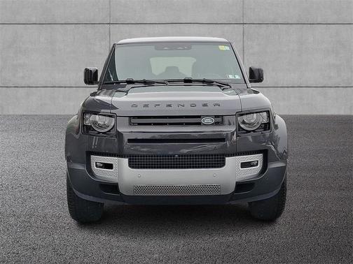 2025 Land Rover Defender P300