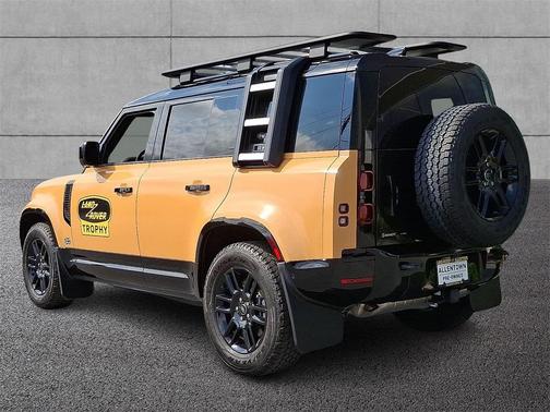 2022 Land Rover Defender 110 X-Dynamic SE