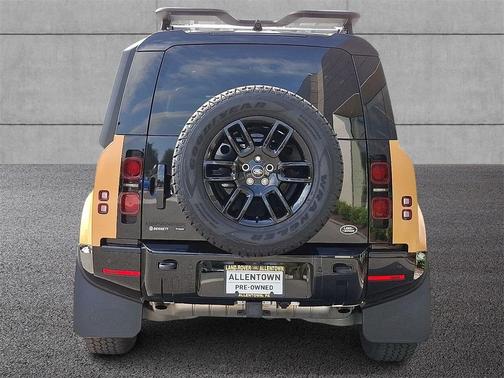 2022 Land Rover Defender 110 X-Dynamic SE