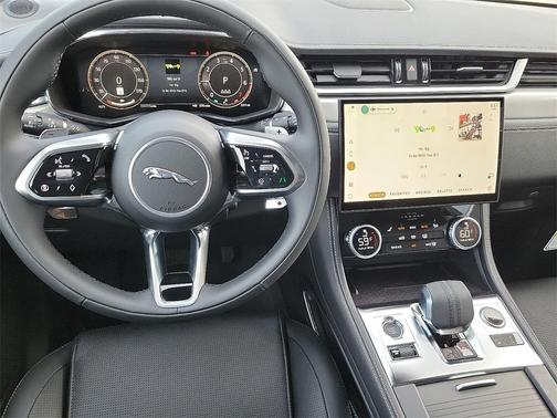 2025 Jaguar F-PACE P250 R-Dynamic S