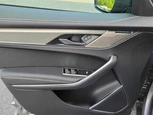 2025 Jaguar F-PACE P250 R-Dynamic S