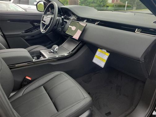 2025 Land Rover Range Rover Evoque Dynamic SE
