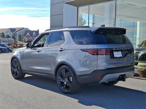 2025 Land Rover Discovery P300 S