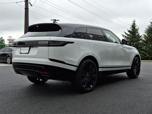 2026 Land Rover Range Rover Velar P250 Dynamic SE