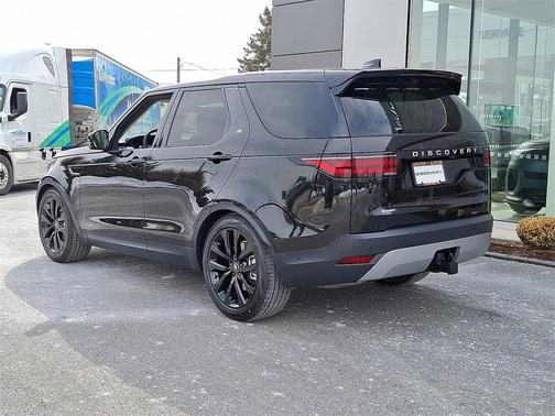 2026 Land Rover Discovery S