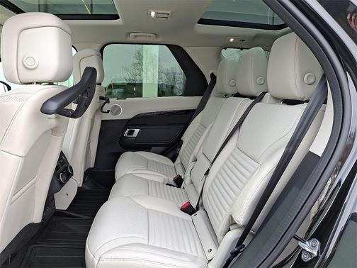 2026 Land Rover Discovery S