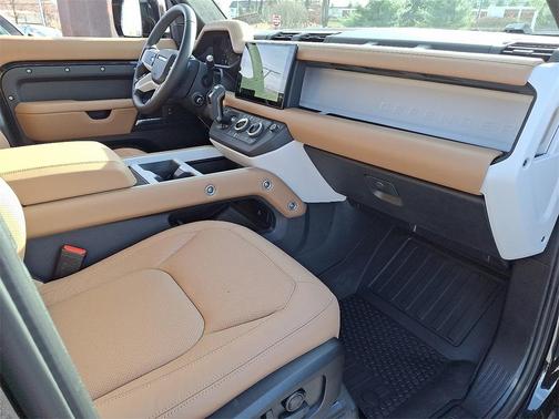 2025 Land Rover Defender P300