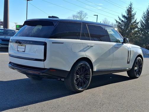 2026 Land Rover Range Rover SE