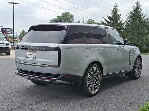2025 Land Rover Range Rover P400 SE