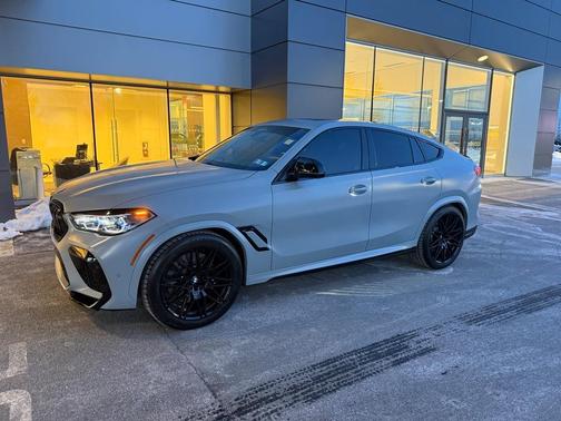 2022 BMW X6 M Base