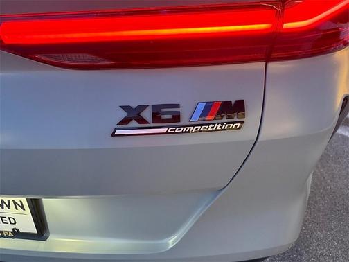 2022 BMW X6 M Base