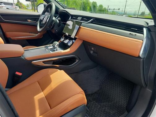 2025 Jaguar F-PACE P400 R-Dynamic S