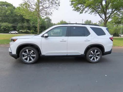 2025 Honda Pilot Touring 8-Passenger