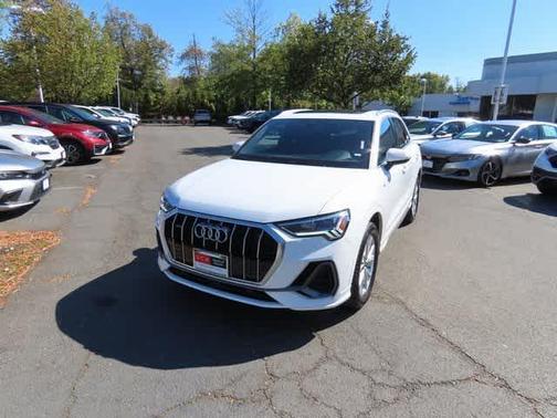 2023 Audi Q3 Premium 45 TFSI S line quattro Tiptronic