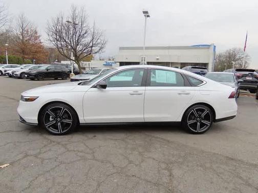 2025 Honda Accord Hybrid Base