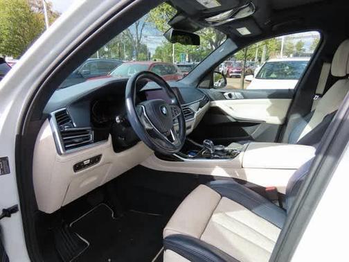 2019 BMW X7 xDrive50i