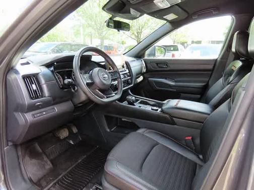 2023 Nissan Pathfinder Rock Creek 4WD
