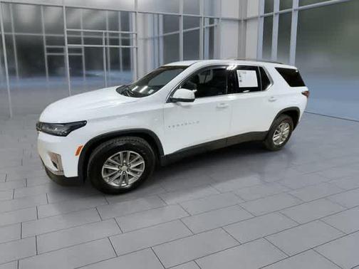 Summit White 2023 Chevrolet Traverse LT Leather