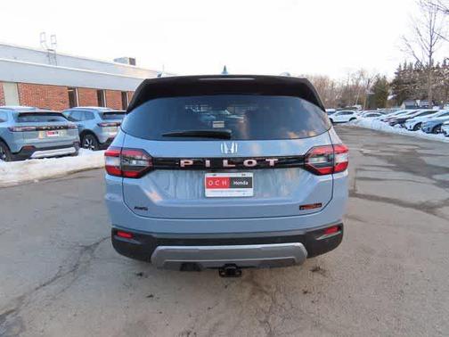 Sonic Gray Pearl 2026 Honda Pilot TrailSport