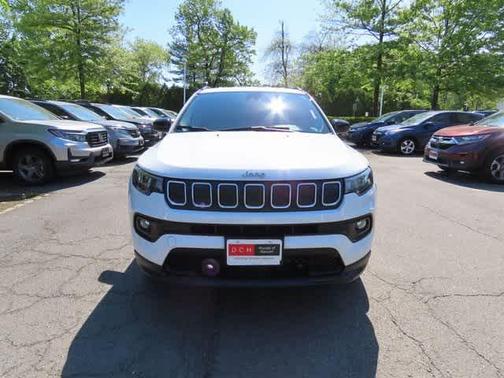 2022 Jeep Compass Latitude Lux