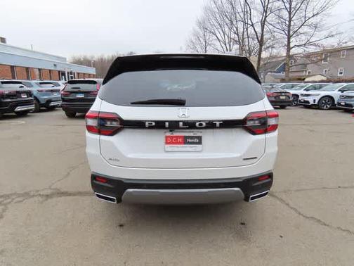 2026 Honda Pilot Touring 8-Passenger