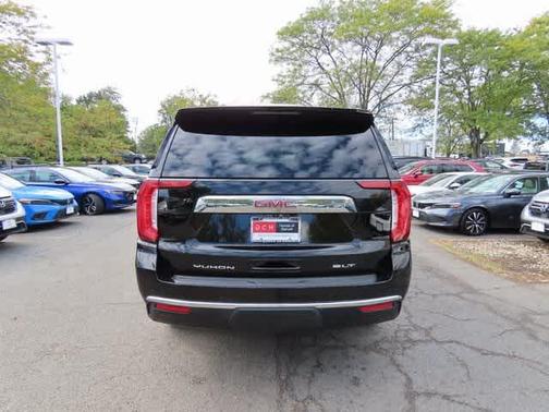 2024 GMC Yukon SLT