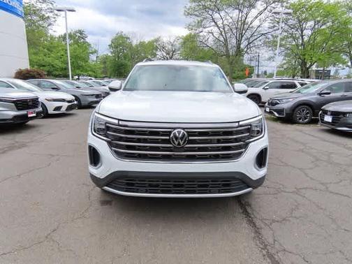 2024 Volkswagen Atlas 2.0T SE w/Technology 4MOTION