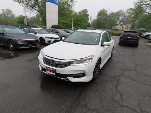 2017 Honda Accord Sport SE