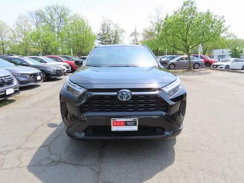 2022 Toyota RAV4 Hybrid SE