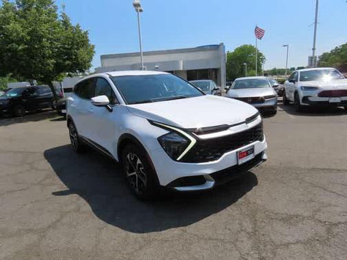 Glacial White Pearl 2023 Kia Sportage EX