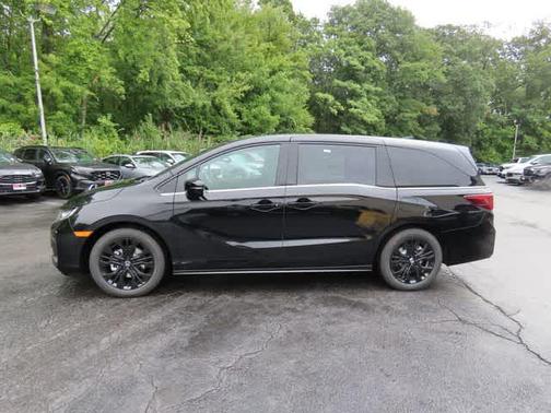 Crystal Black Pearl 2026 Honda Odyssey Sport-L