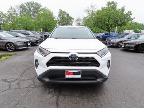 2020 Toyota RAV4 Hybrid XLE