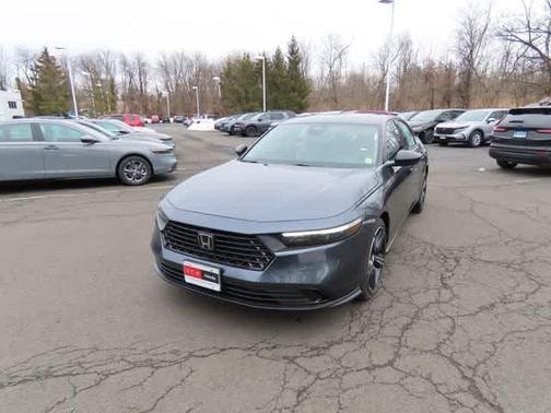 Meteorite Gray Metallic 2026 Honda Accord SE