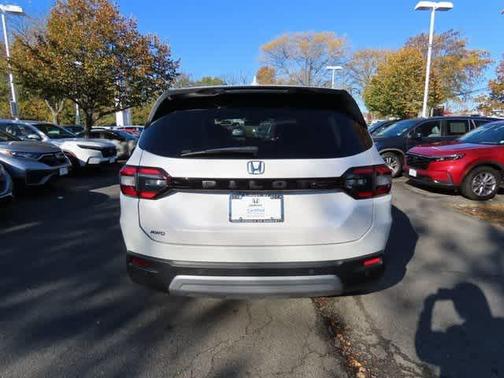 2024 Honda Pilot EX-L 7 Passenger