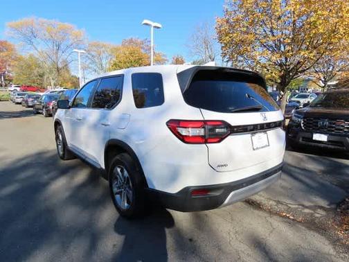 2024 Honda Pilot EX-L 7 Passenger