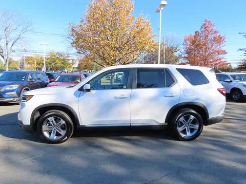 2024 Honda Pilot EX-L 7 Passenger