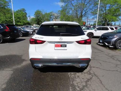 2025 Mercedes-Benz GLA 250 4MATIC