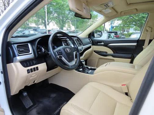 2014 Toyota Highlander XLE